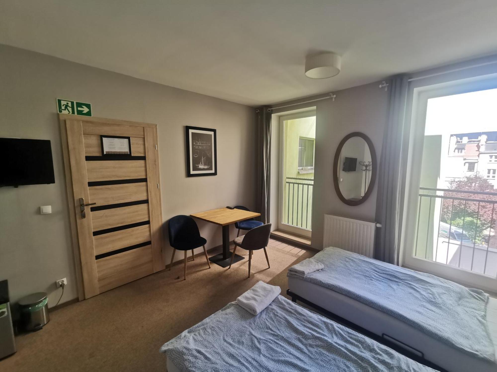 Bemma Apart Hostel Wroclaw Ngoại thất bức ảnh